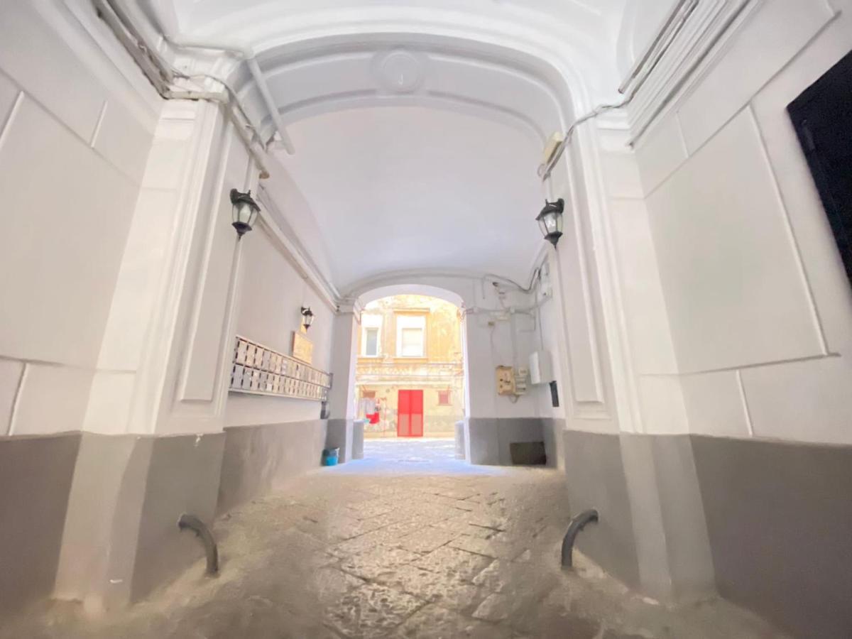 Bed and Breakfast Dimora Dei Decumani Neapel Exterior foto